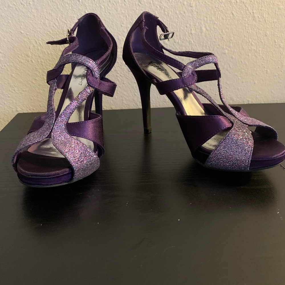 Purple Heels - Picture 2 of 4